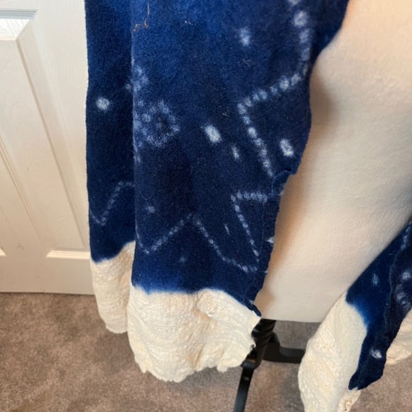 Women’s wool scarf - Picture 5 of 10